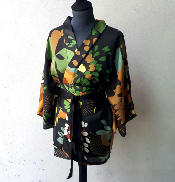 KIMONO PARA O OUTONO: MODELAGEM E CONFECÇÃO