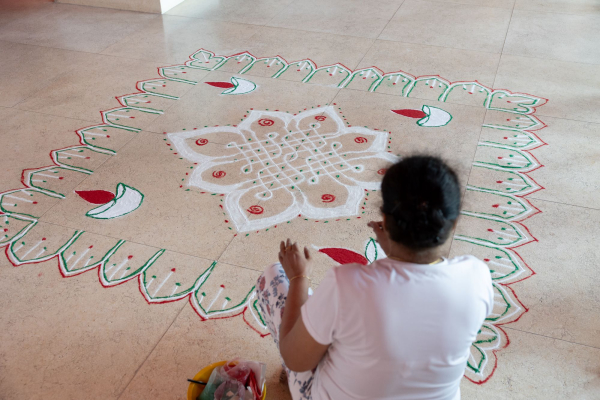 UM RANGOLI PARA A LUZ ENTRAR AQUI!‎ 